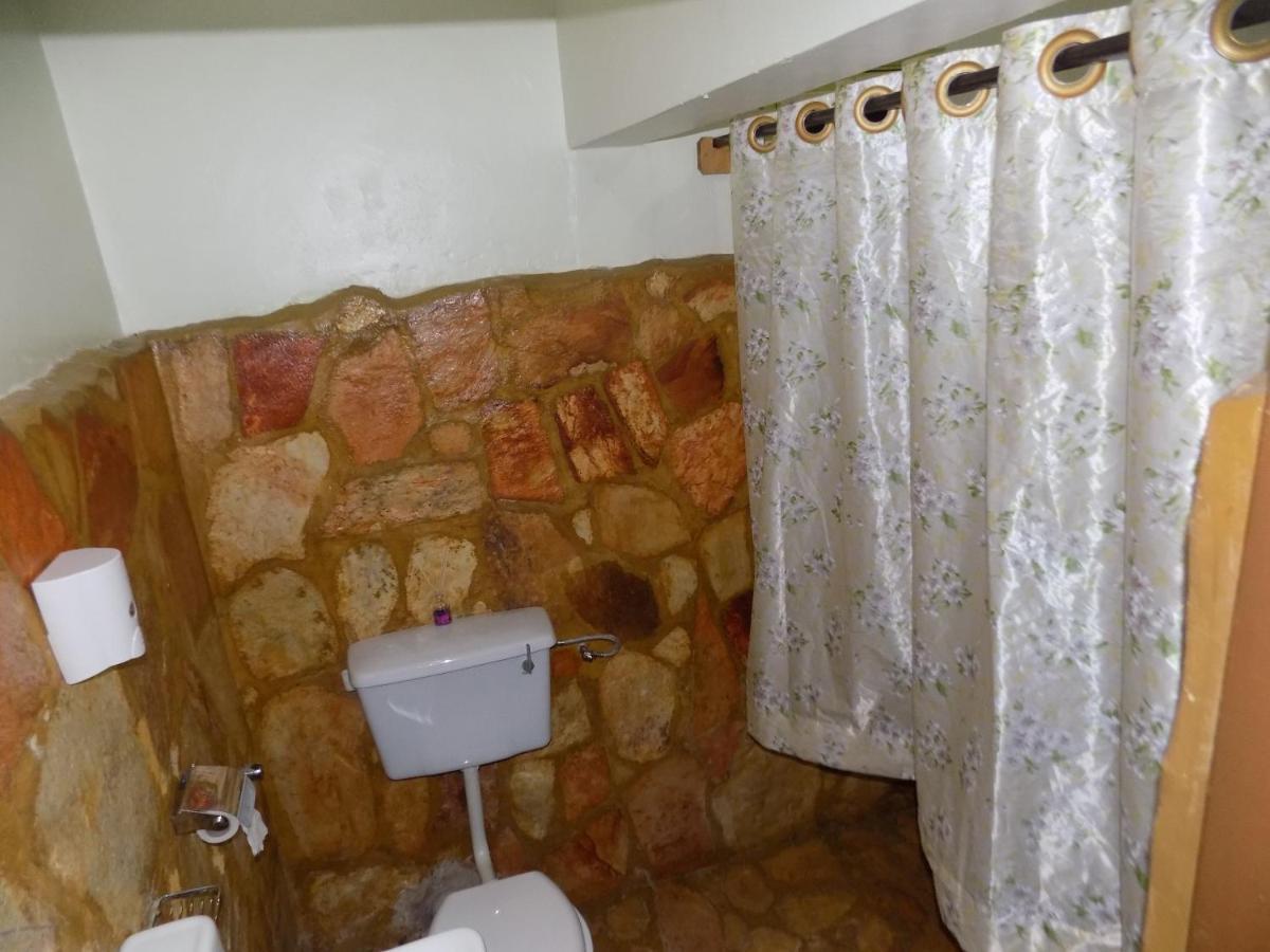 Afro Smile Hotel & Guest House - Jinja Exterior photo