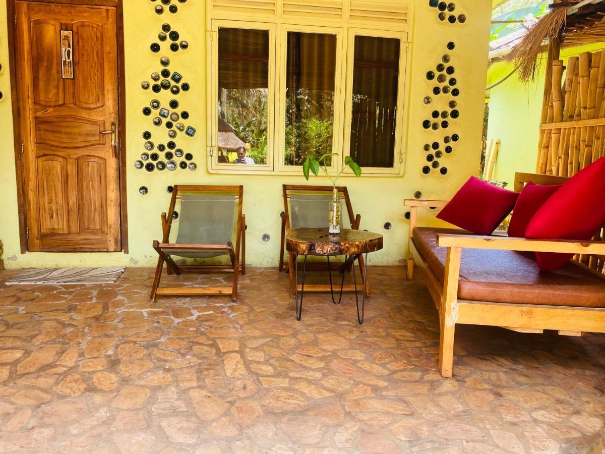 Afro Smile Hotel & Guest House - Jinja Exterior photo