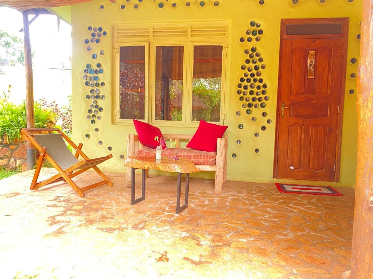 Afro Smile Hotel & Guest House - Jinja Exterior photo