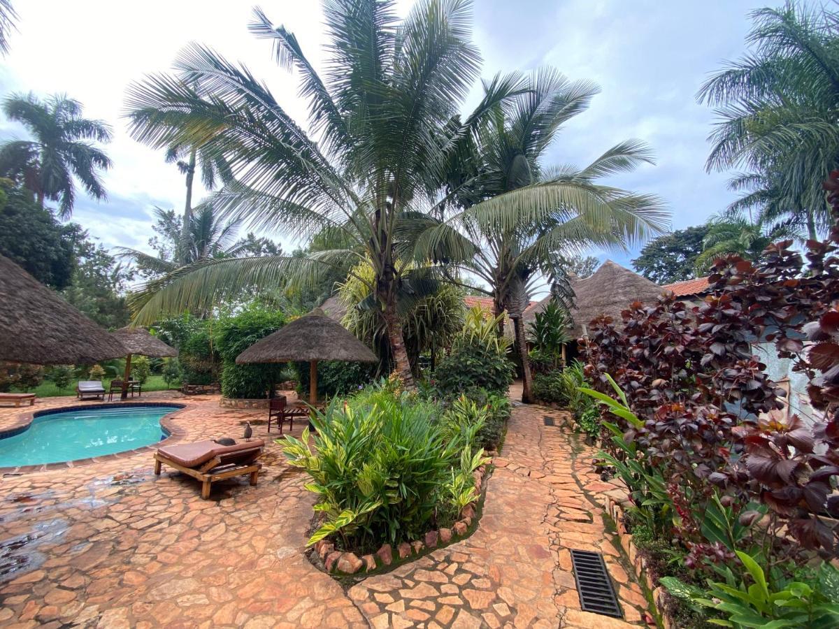 Afro Smile Hotel & Guest House - Jinja Exterior photo